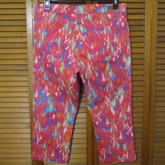 Bandolino capris, pinks, lavender, aqua, cotton stretch and pockets size 16 - Picture 8 of 8